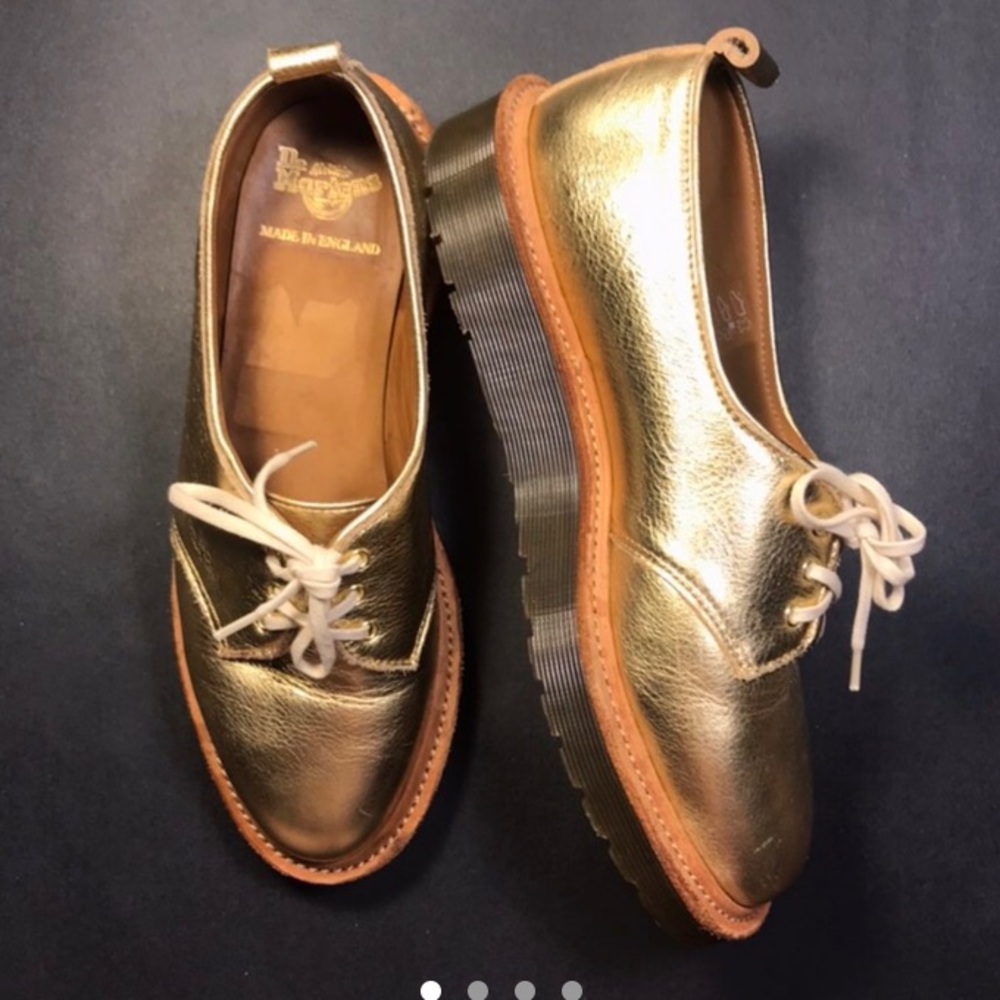 Dr. Marten’s Made in England in Anilmorbido Gold